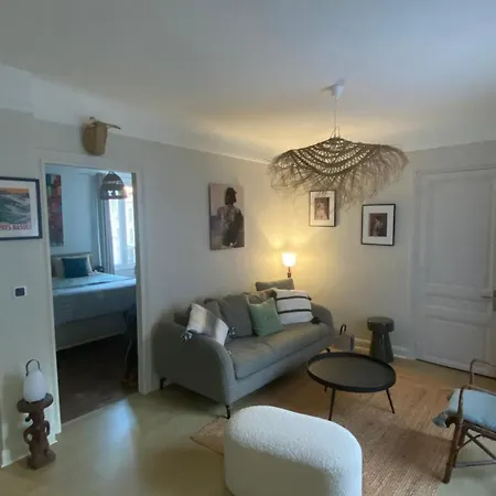 T3 Avec Patio Grande Apartment *