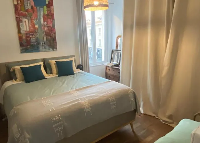 T3 Avec Patio Grande * Biarritz